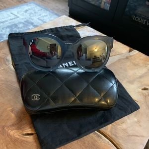 CHANEL Sunglasses